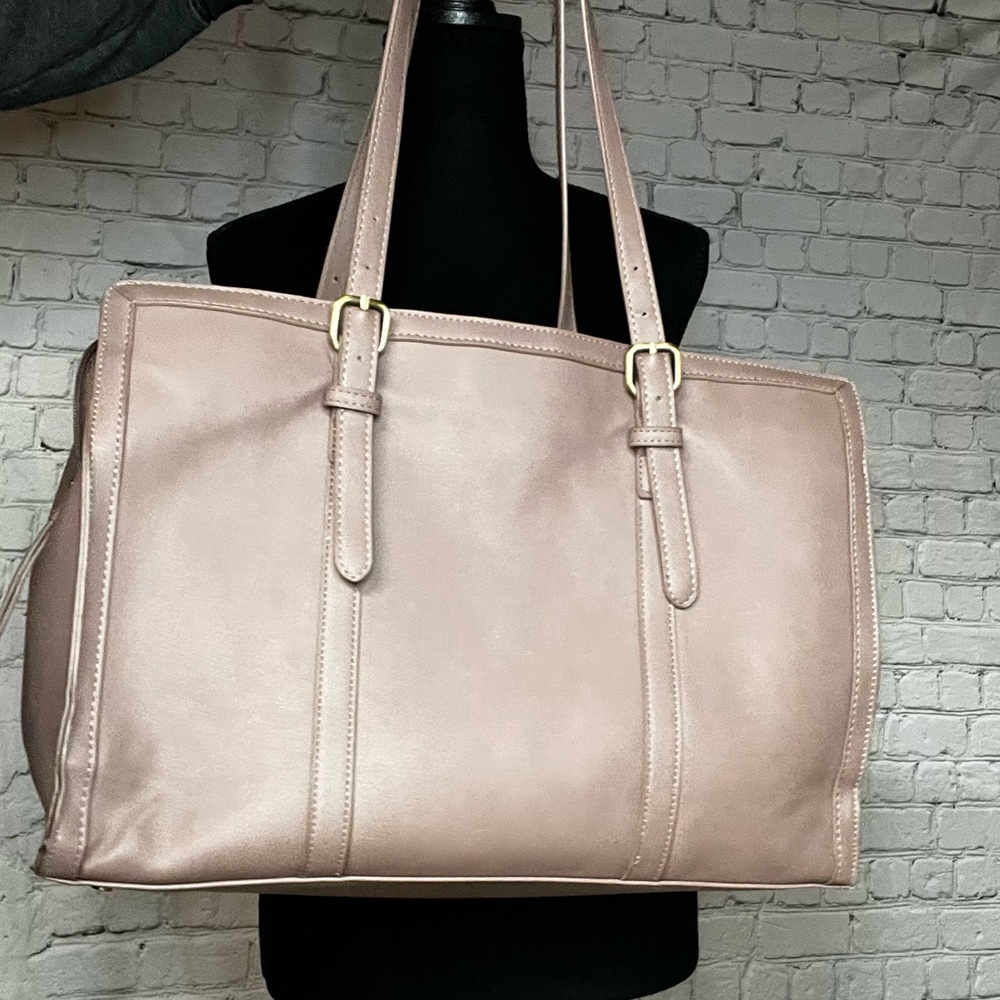 Light purple/mauve laptop bag - barely used